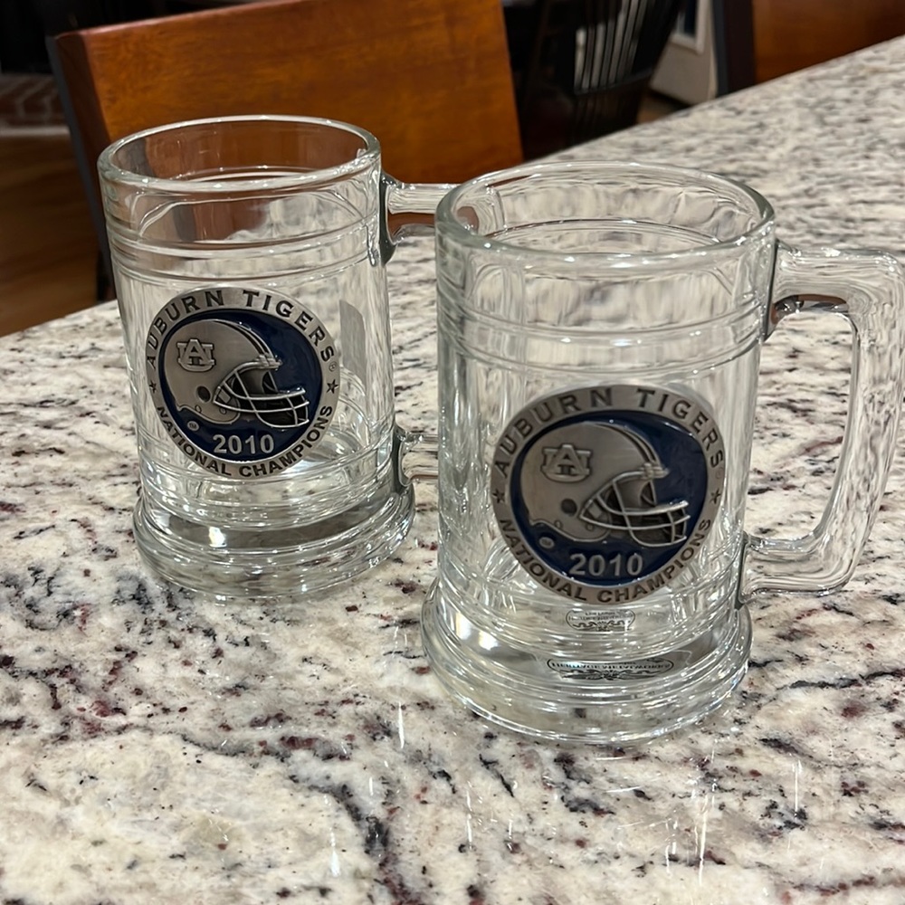 Two new collegiate products officially license Auburn glasses